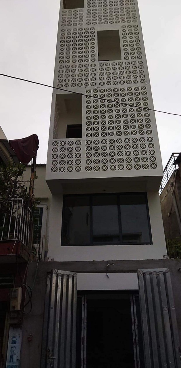 Nhà mới hiện đại đường Bùi Hữu Nghĩa ngay trước chợ Bà Chiểu